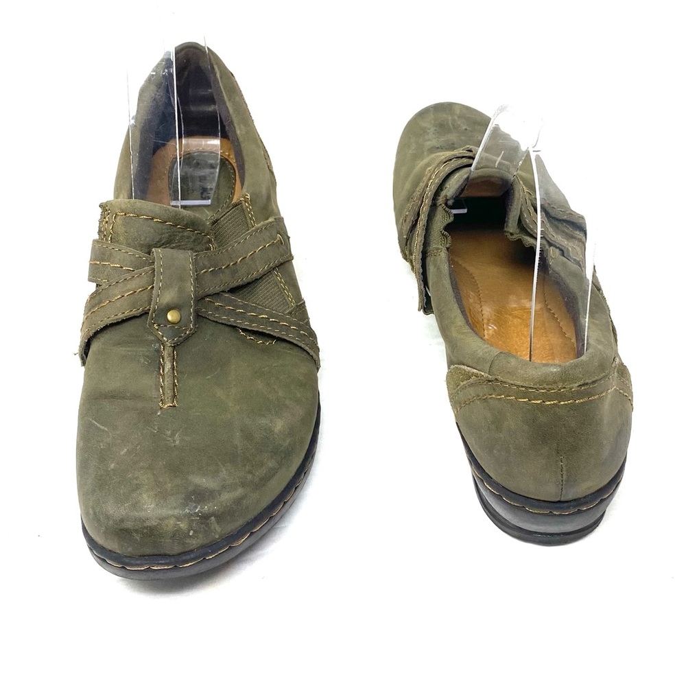 Clarks Slip Ons - Picture 4 of 8